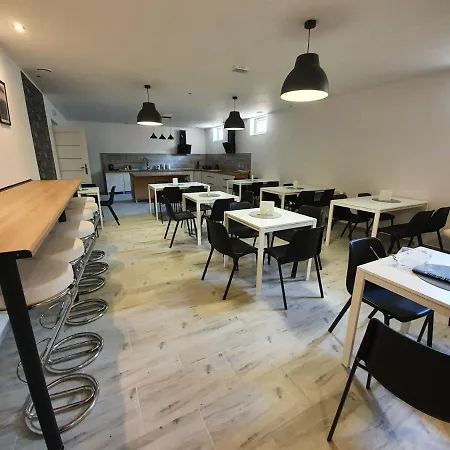 Polnocna 61 ホステル *