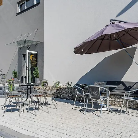 ホステル Polnocna 61 ソスノヴィエツ