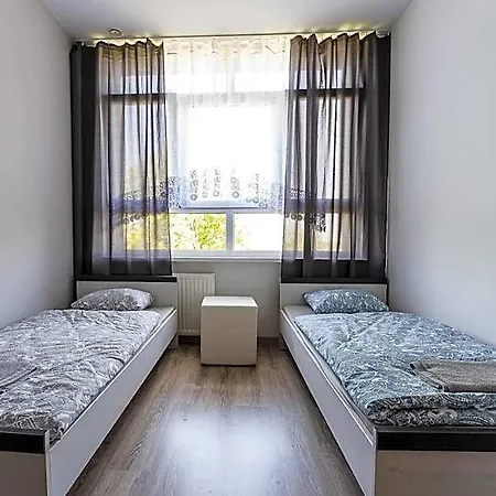 Auberge de jeunesse Polnocna 61 *