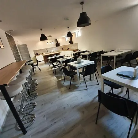 Polnocna 61 Auberge de jeunesse