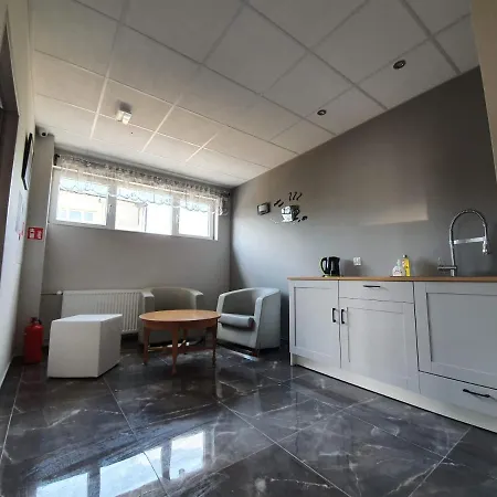 Auberge de jeunesse Polnocna 61 *