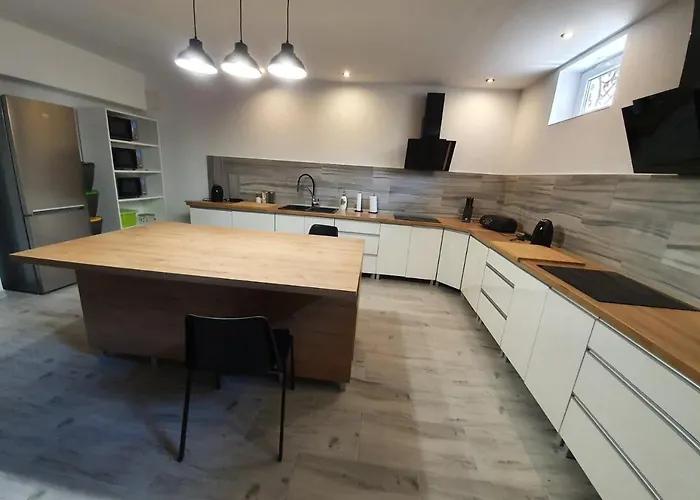 Polnocna 61 호스텔 소스노비크