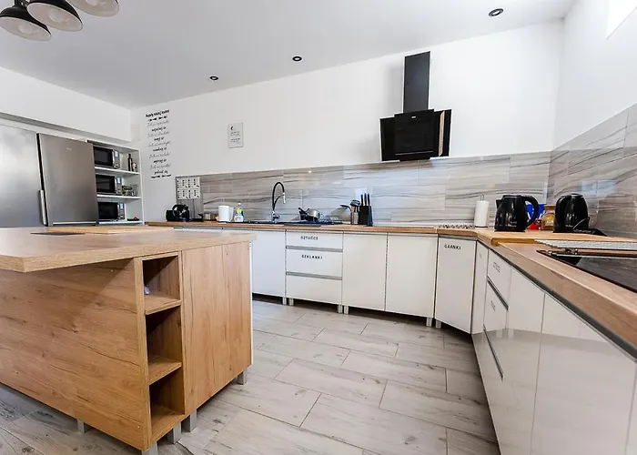 Hostel Polnocna 61 *